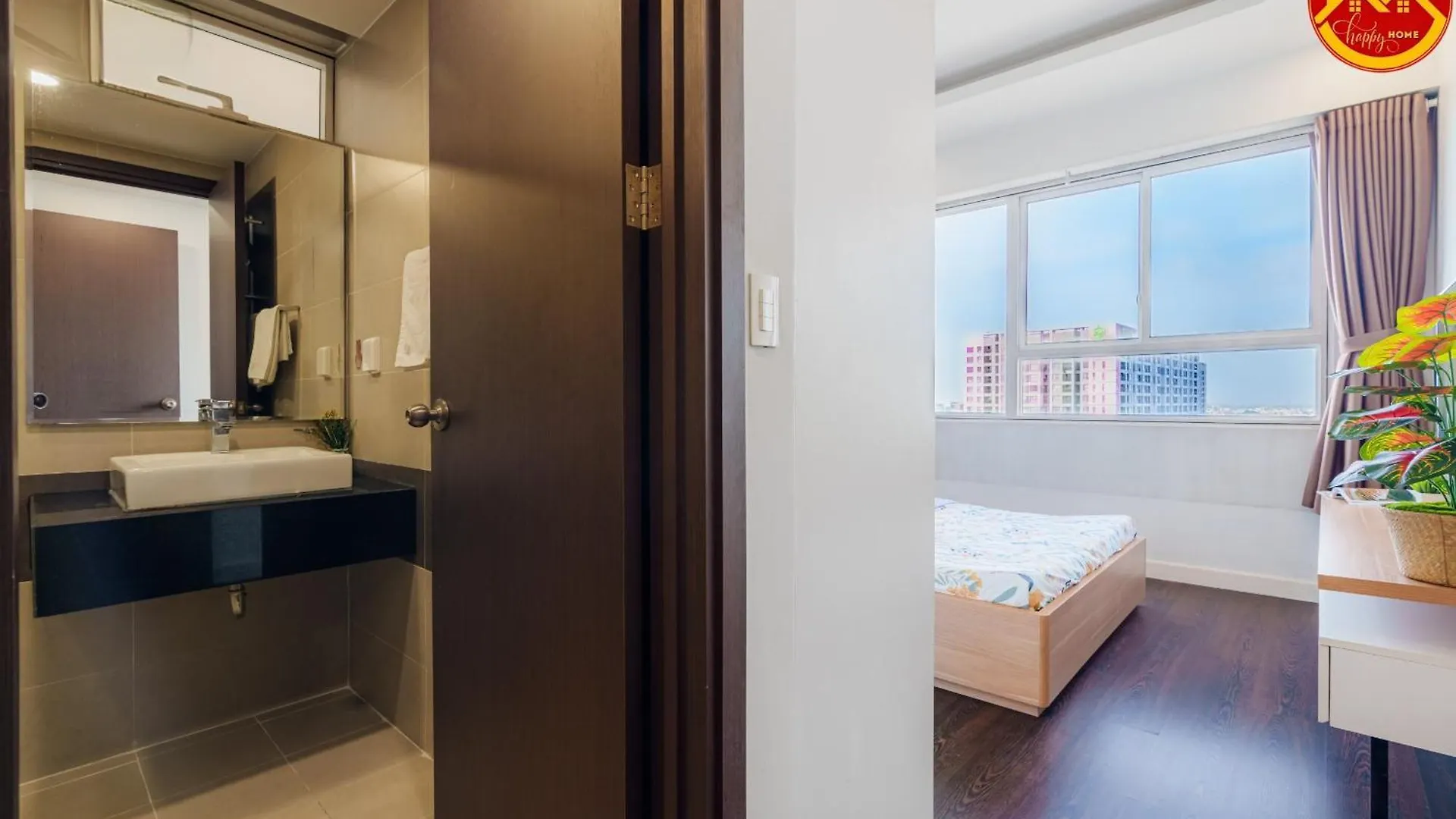 The Botanica - Apartment Near Airport - Very Nice Ho Chi Minh City