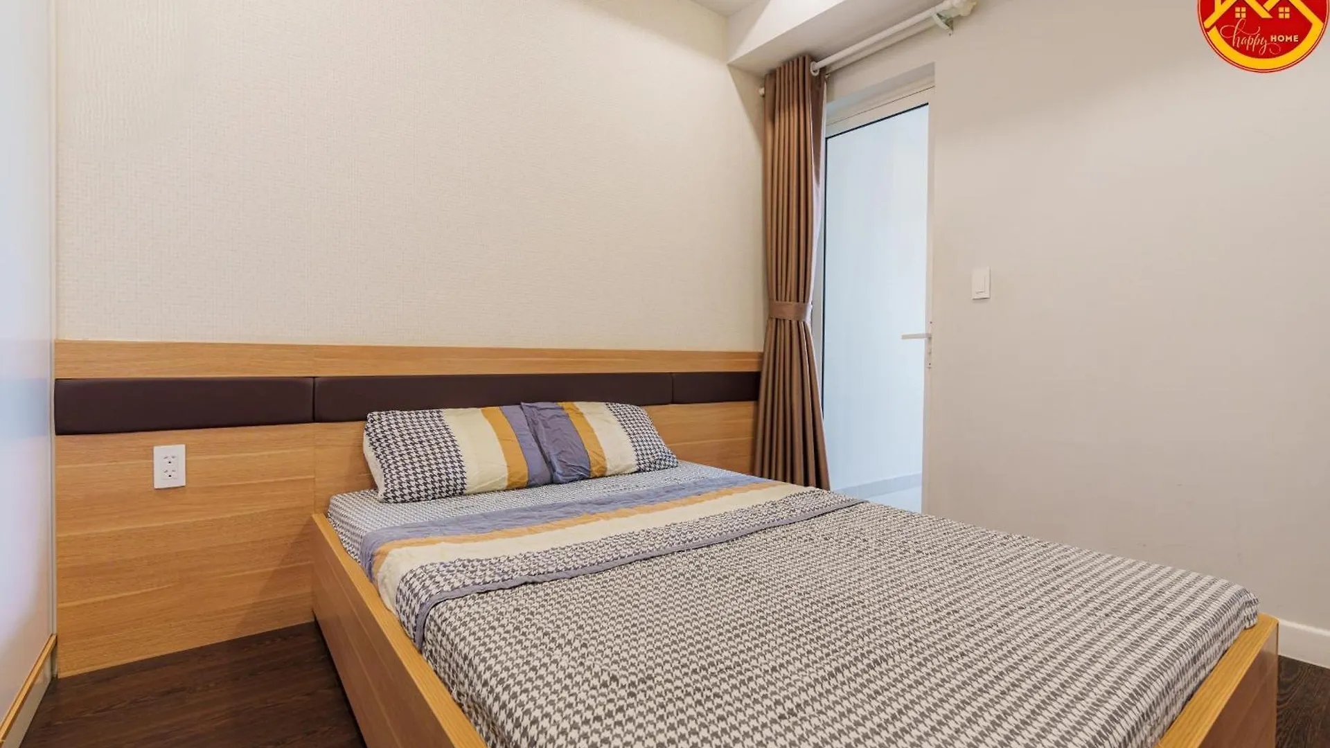 The Botanica - Apartment Near Airport - Very Nice Ho Chi Minh City