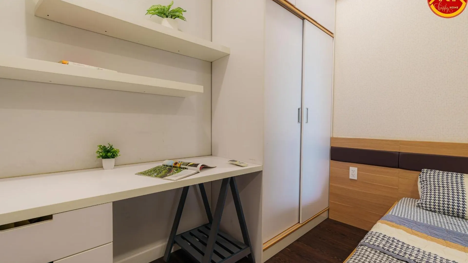 The Botanica - Apartment Near Airport - Very Nice Ho Chi Minh City